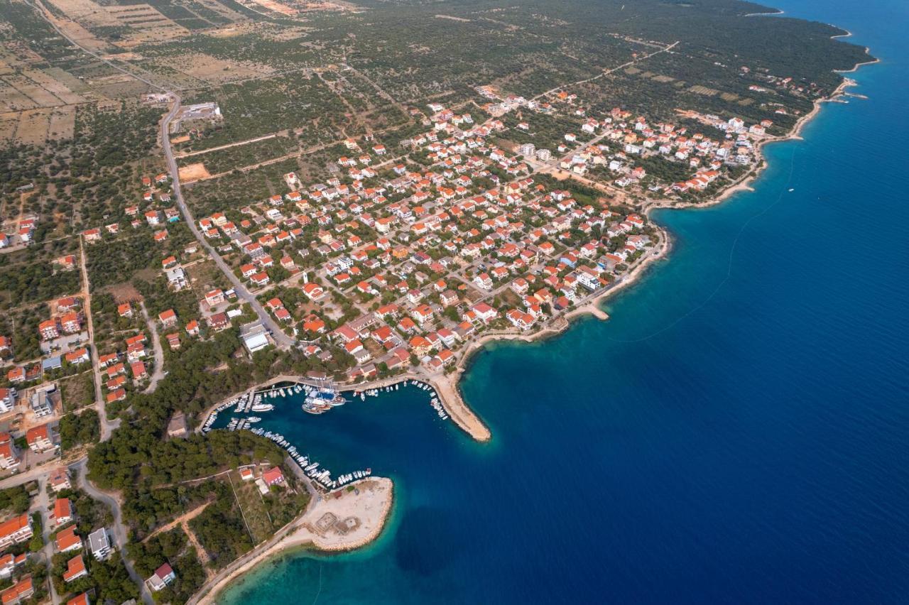 Apartments By The Sea Mandre, Pag - 4093 Kolan Exterior photo
