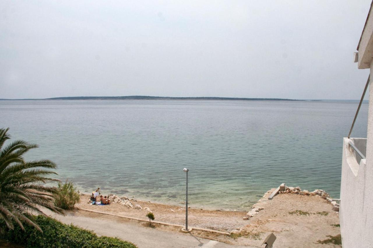 Apartments By The Sea Mandre, Pag - 4093 Kolan Exterior photo