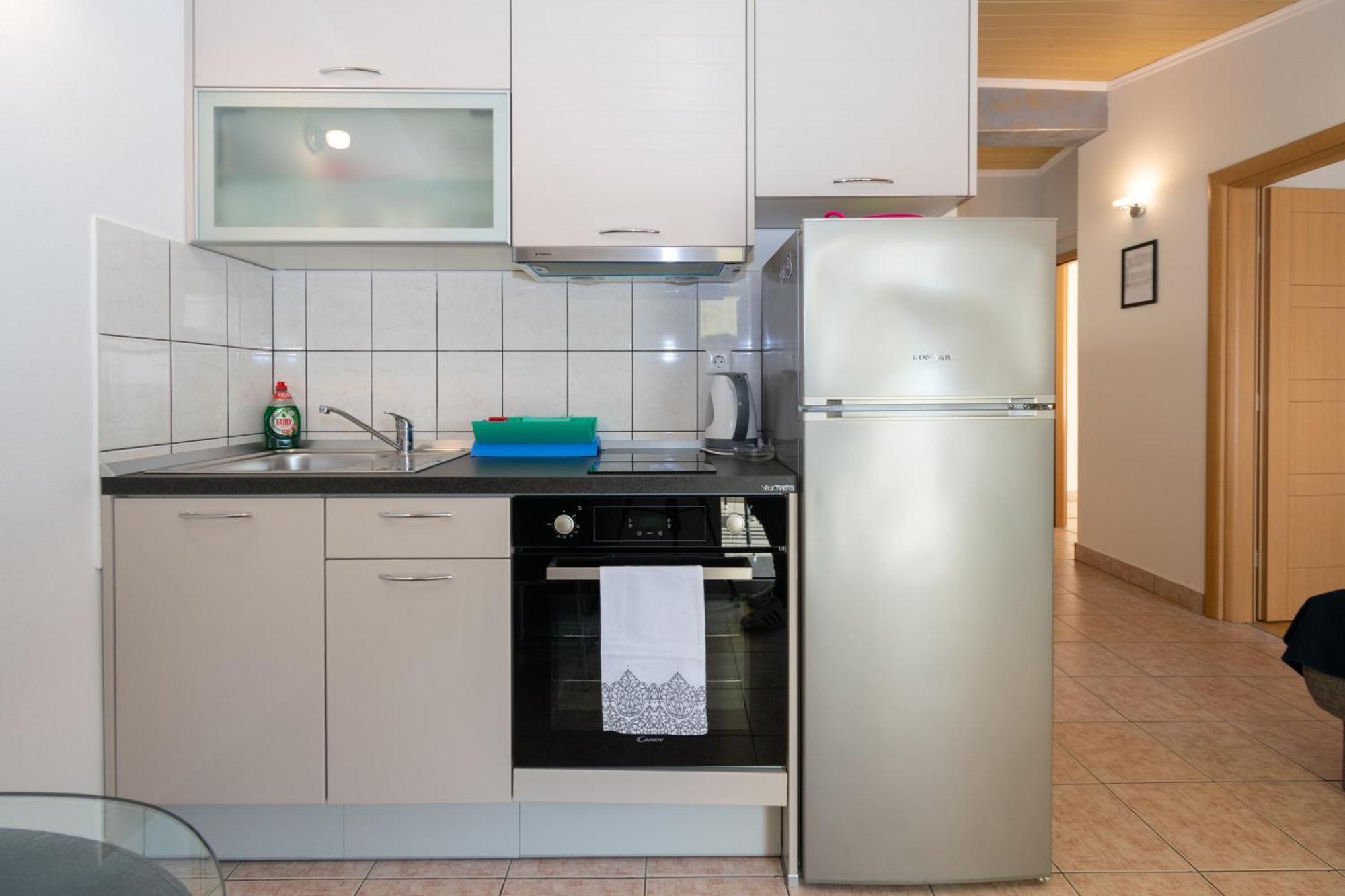 Apartments By The Sea Mandre, Pag - 4093 Kolan Room photo